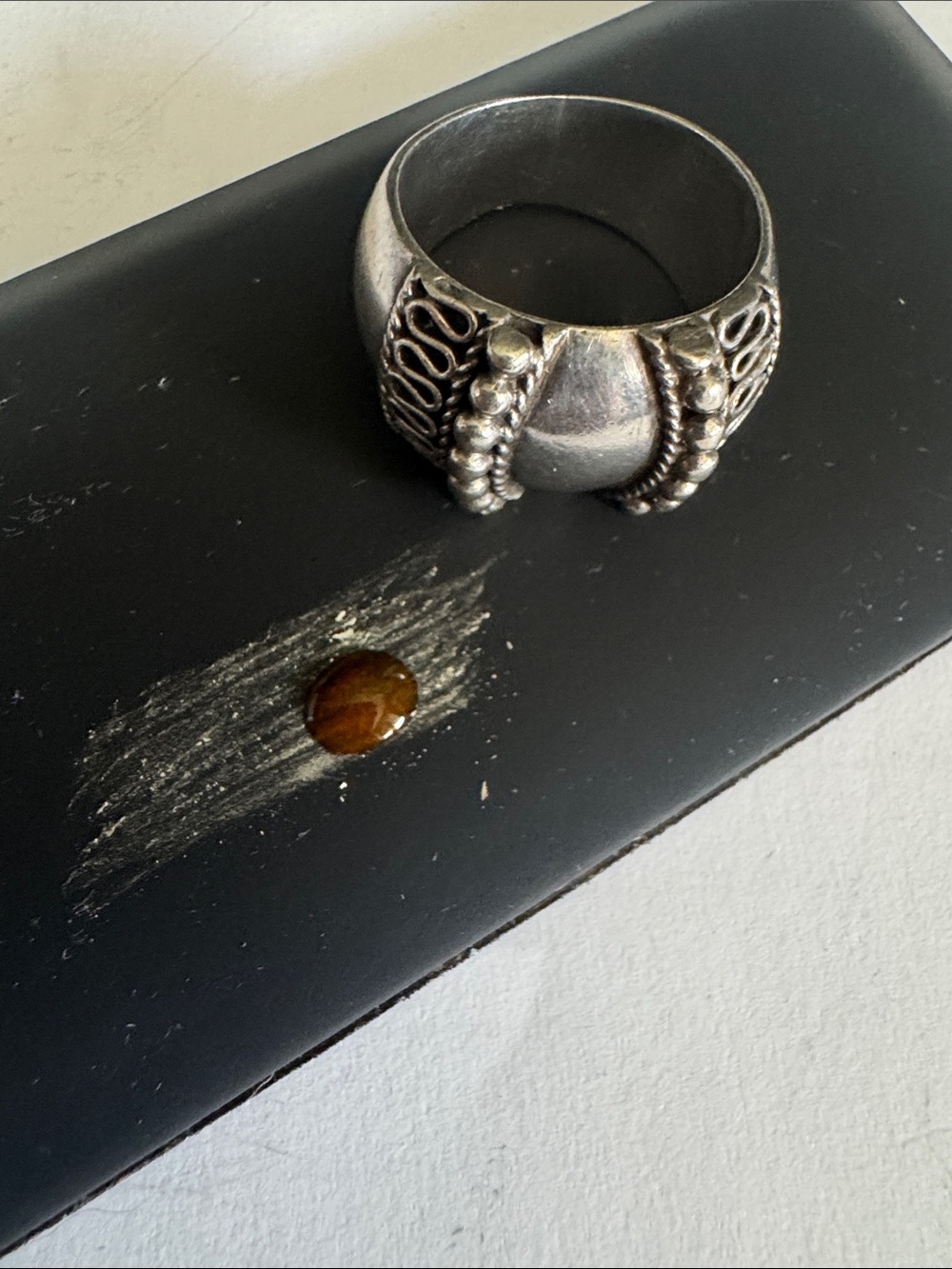 Vintage Bali-style silver wide cigar band ring, Tested. size 7.5 Not Magnetic - Picture 6 of 6